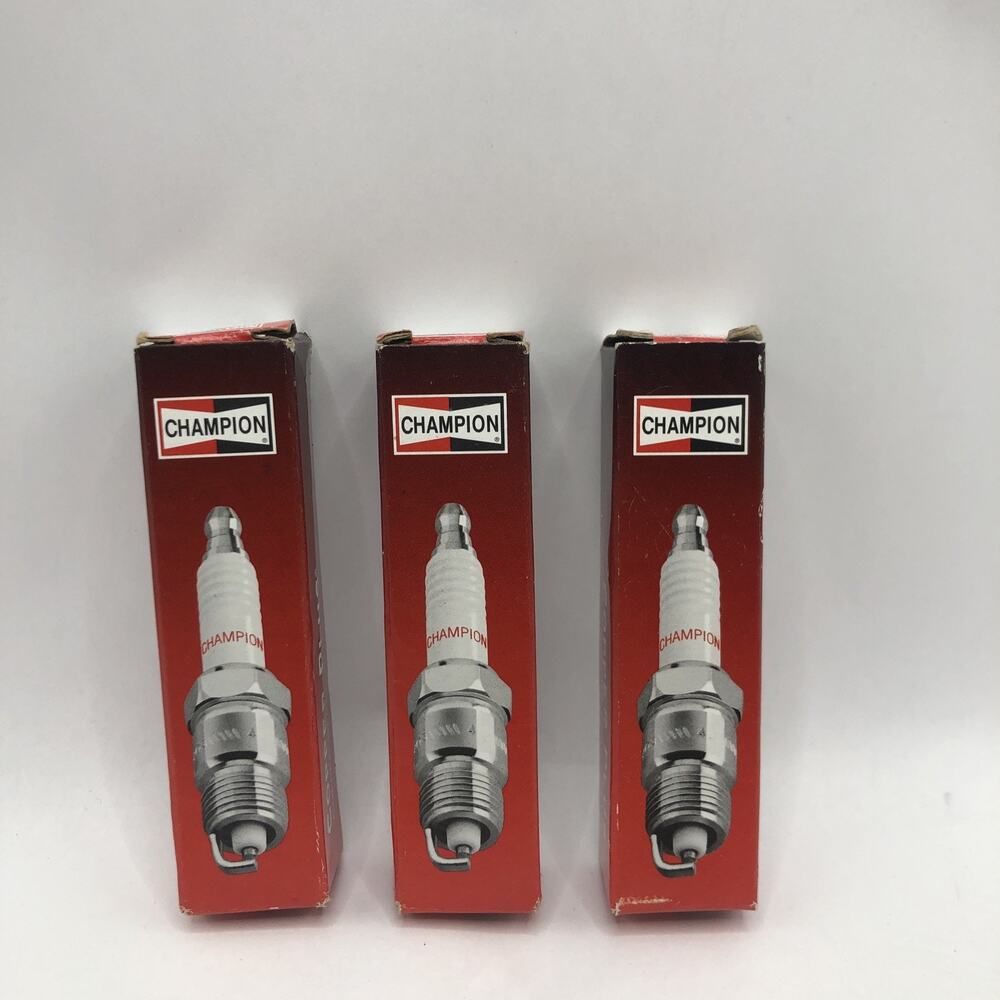 SET OF 3 Champion RV15YC4 18 Copper Plus Spark Plug NEW